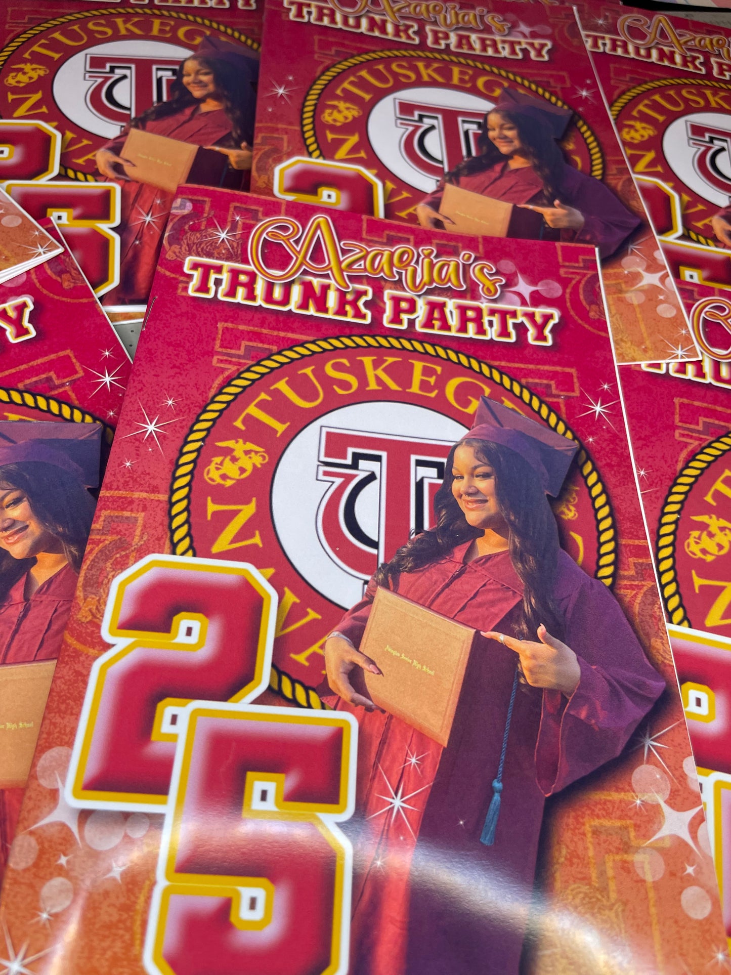 TRUNK/GRAD GAME BOOKS